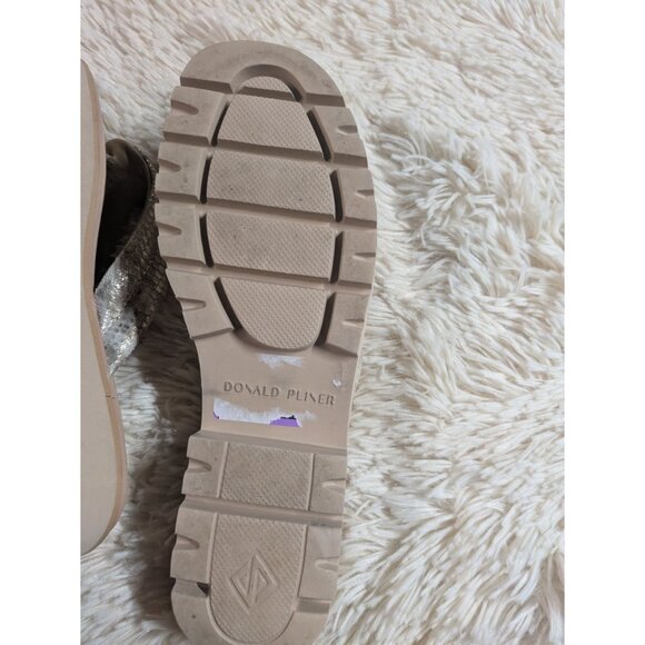Donald Pliner Metallic Snakeskin Barbera Square Toe Thong Sandals, Tan Size 8.5 - Picture 7 of 10